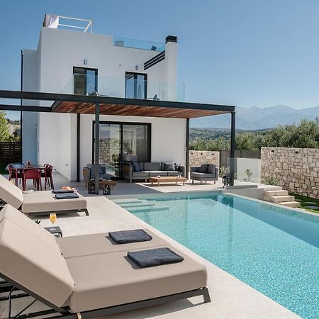 Avrilia Seaside Villa Heated Pool Алмірида Екстер'єр фото