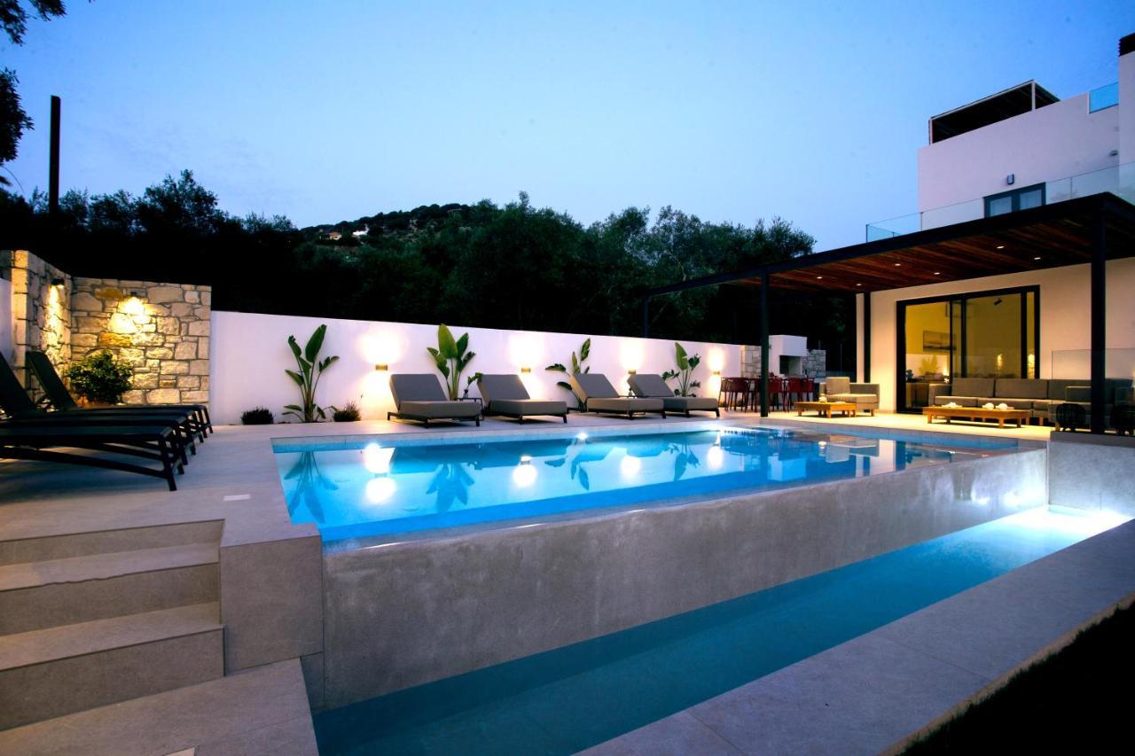 Avrilia Seaside Villa Heated Pool Алмірида Екстер'єр фото