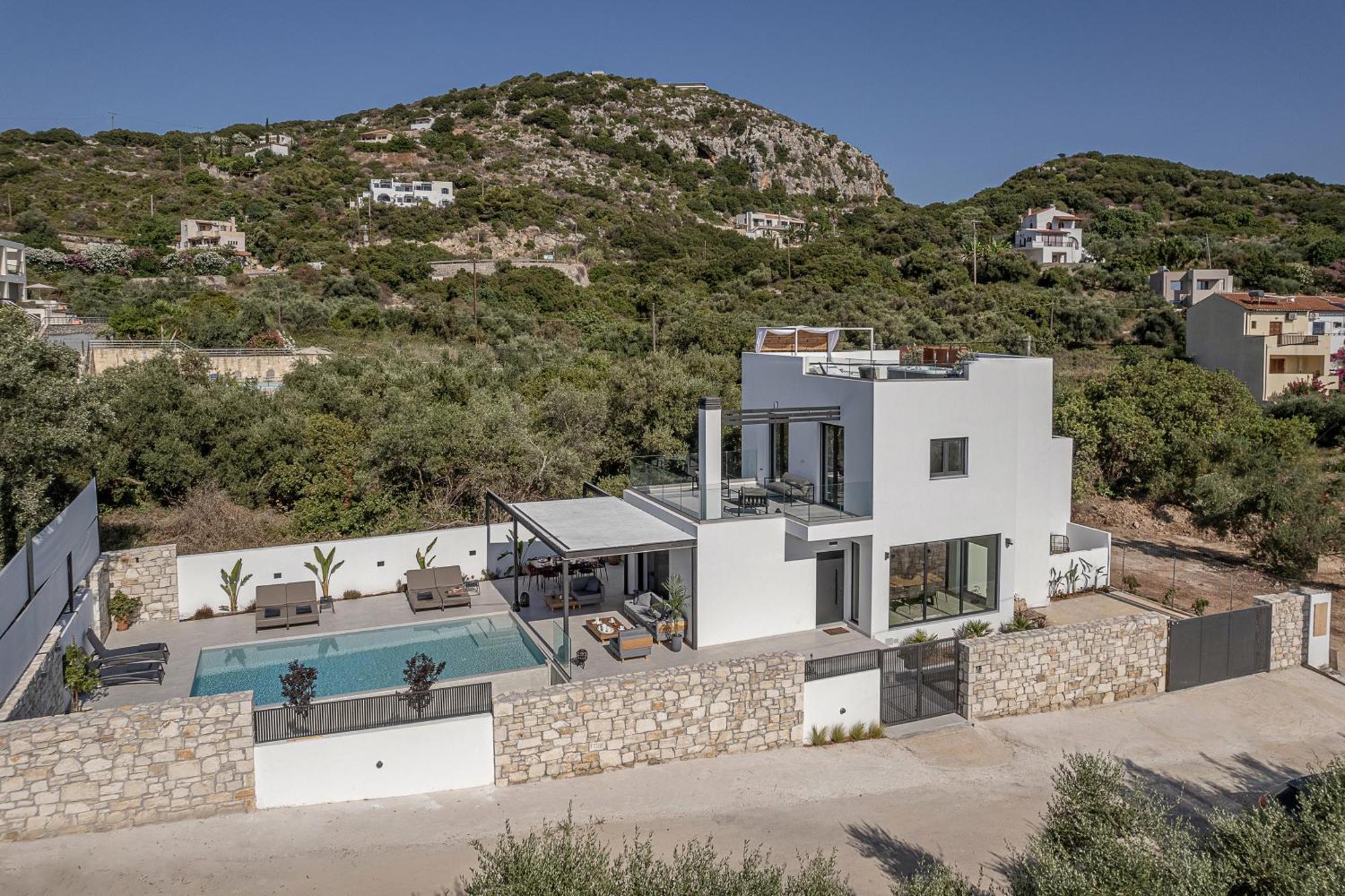 Avrilia Seaside Villa Heated Pool Алмірида Екстер'єр фото